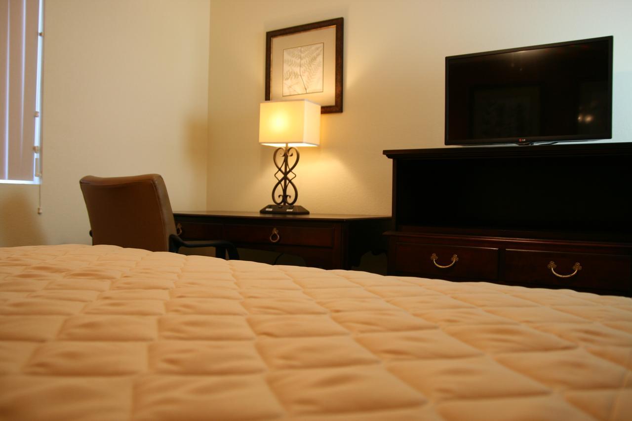 Affordable Suites Мурсвилл Экстерьер фото
